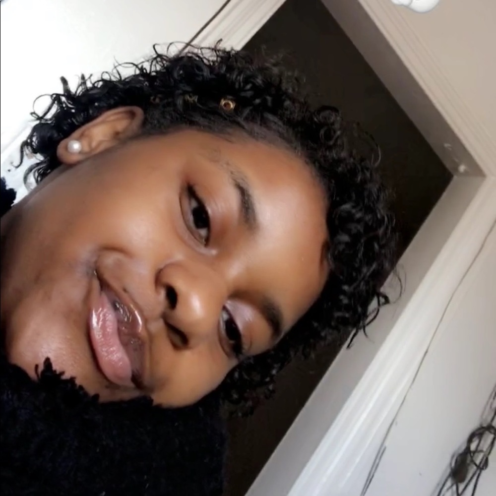 Meet your Posher, Jedidah